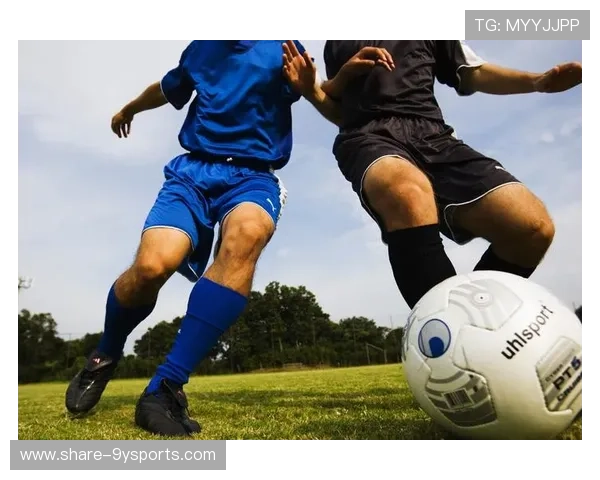 北京足球联赛激战正酣 本土球队争夺冠军荣耀 展现足球热情与实力